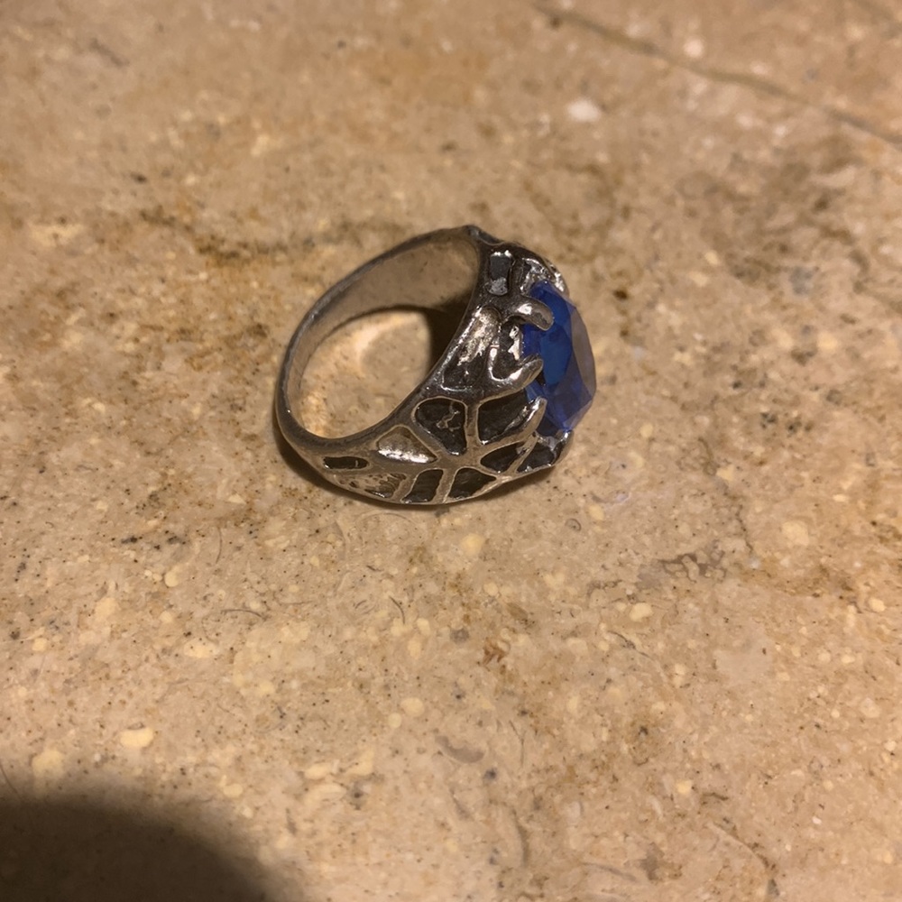 Ring - Picture 8 of 8